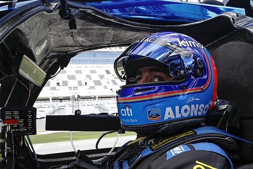 Алонсо рассказал о переговорах по выступлению в Supercars