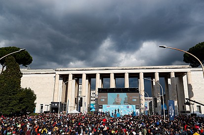 Egy újabb nagy motorsportos eseményt halaszthatnak el