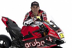 Bautista et la Ducati V4 R doivent "encore progresser"