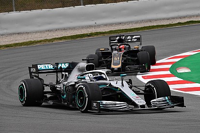 Bottas diz que Mercedes precisa melhorar equilíbrio do carro