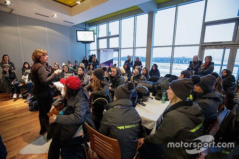 Una de las aspirantes a las W Series carga contra el proceso de selección