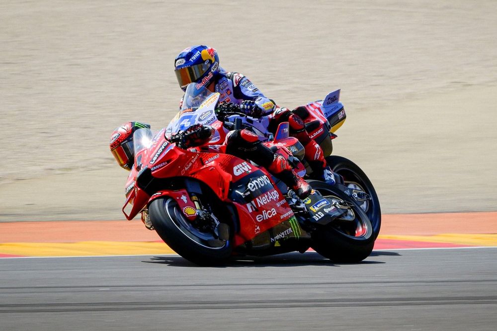 Francesco Bagnaia, Ducati Team, Alex Marquez, Gresini Racing crash