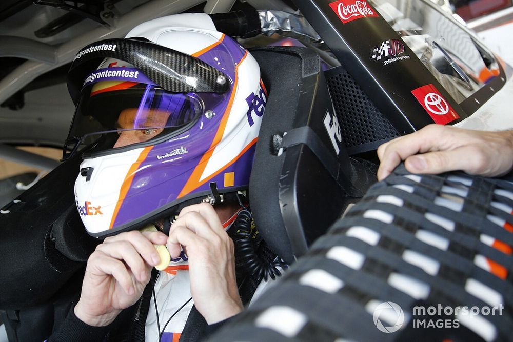 Denny Hamlin, Joe Gibbs Racing, Toyota Camry FedEx Office 