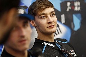 George Russell egészségügyi problémákkal küzd, Szirotkin készenlétben áll