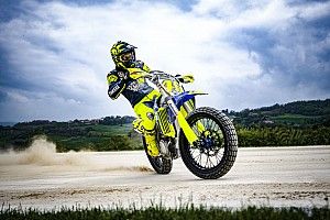 Rossi Ditangani Pelatih Motocross