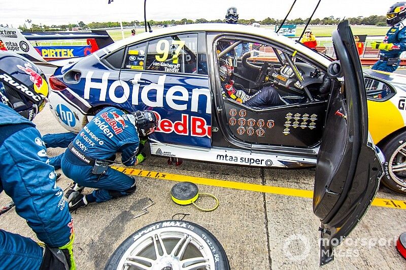 Shane van Gisbergen, Triple Eight Race Engineering Holden