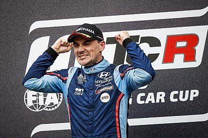 Michelisz a nehéz körülmények miatt külön örül a győzelemnek