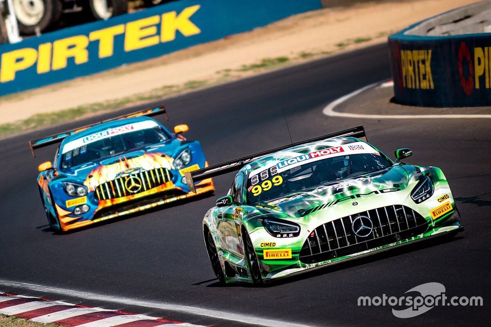 #999 Mercedes-AMG Team GruppeM Racing Mercedes AMG GT3: Felipe Fraga, Maximilian Buhk, Raffaele Marciello, #75 SunEnergy1 Racing Mercedes AMG GT3: Kenny Habul, Dominik Baumann, Martin Konrad, David Reynolds