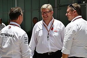 Brawn: "Le simulazioni con le regole 2019 fanno pensare a più sorpassi"