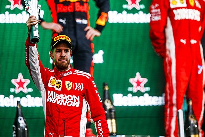 Vettel: 2009'daki şampiyonluk mağlubiyetim bu senekinden daha kötüydü