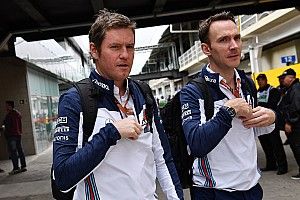 Smedley talking to other teams about F1 roles