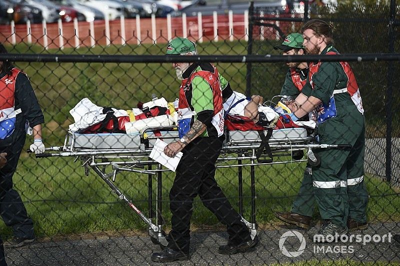 Crutchlow fue operado con éxito en Australia