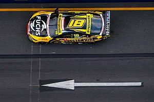 Newcastle Supercars: Holdsworth leads opening practice