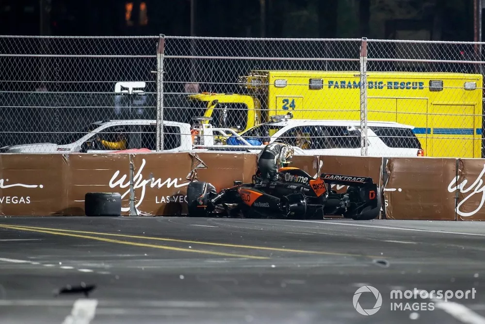 Norris doesn’t blame F1 Las Vegas track for accident