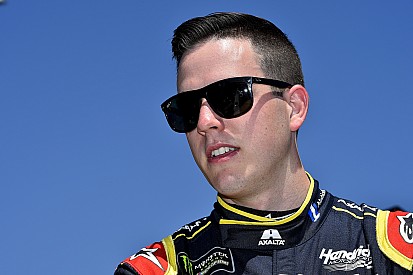 Alex Bowman tops Kurt Busch in first Cup practice at Chicagoland