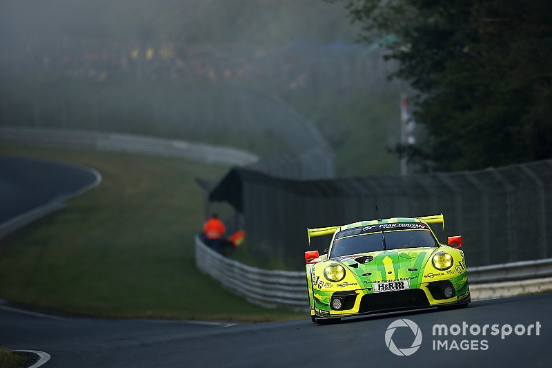 24 Ore del Nurburgring: la Porsche #911 del team Manthey ha perso il secondo posto