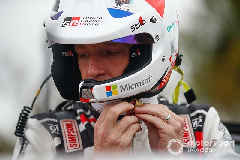 Meeke przejmuje prowadzenie