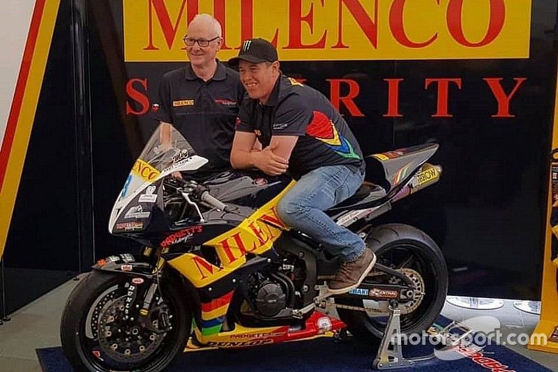 TT 2019: John McGuinness completa la line up del team Padgett's per la Supersport