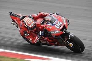 Dovizioso: “El nuevo depósito de Lorenzo es más extremo que el de Ducati”