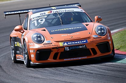 Carrera Cup Italia, Imola: Mosca "rimbalza" meglio ma la battaglia sarà in qualifica