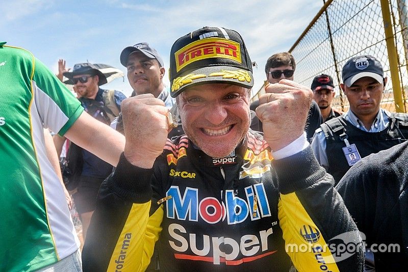 Rubens Barrichello celebra “momento de gloria” en Carrera del Millón