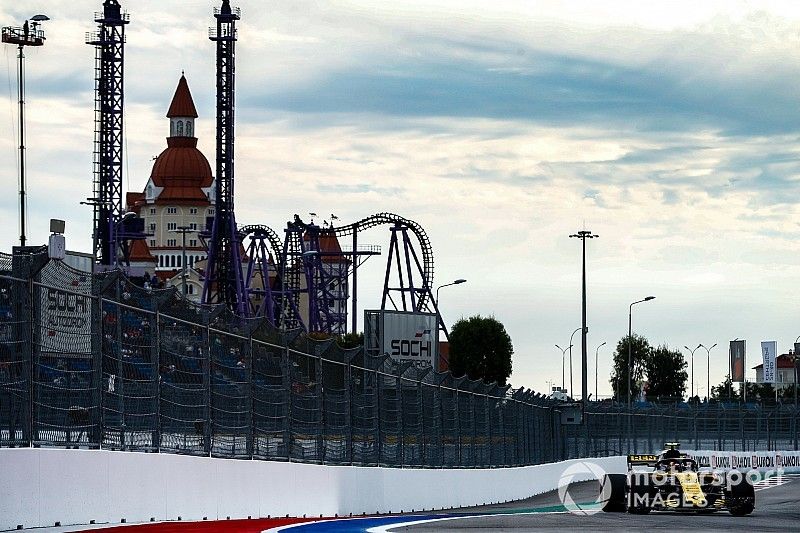 Sainz, condicionado por una infección ocular en Rusia