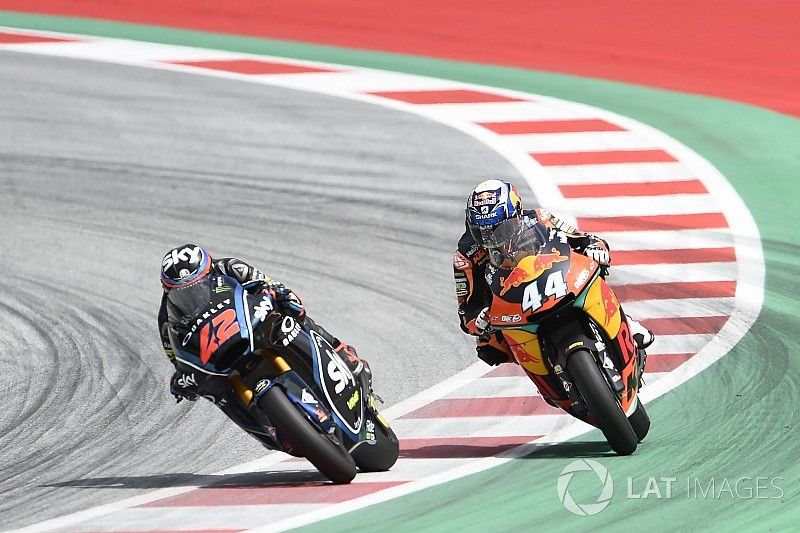 Bagnaia: "In Austria la mia vittoria più bella. Il titolo? Mi aiuterà l'esperienza di Valentino e Uccio"