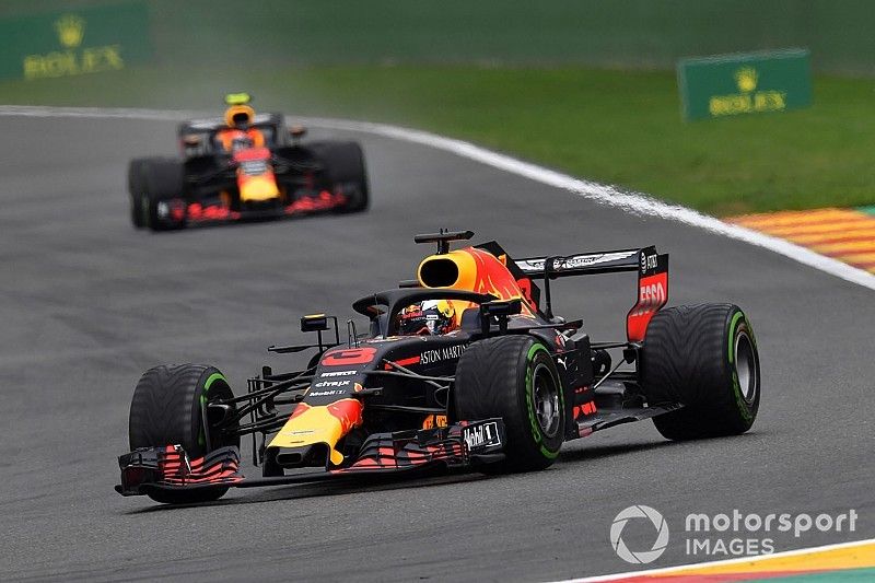 Daniel Ricciardo, Red Bull Racing RB14 ve Max Verstappen, Red Bull Racing RB14