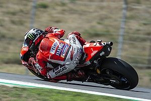 Lorenzo percibe un choque “de caracteres” entre Viñales y Forcada