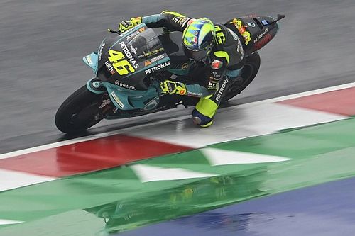 Valentino Rossi Ungkap Penyebab Yamaha Lemah di Trek Basah