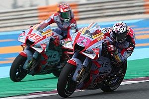 MotoGP | Lusail, Warm-Up: Bastianini si conferma, cade Marquez