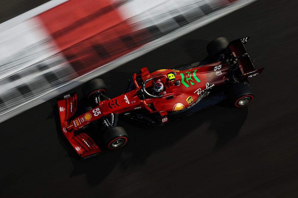 Carlos Sainz Jr., Ferrari SF21