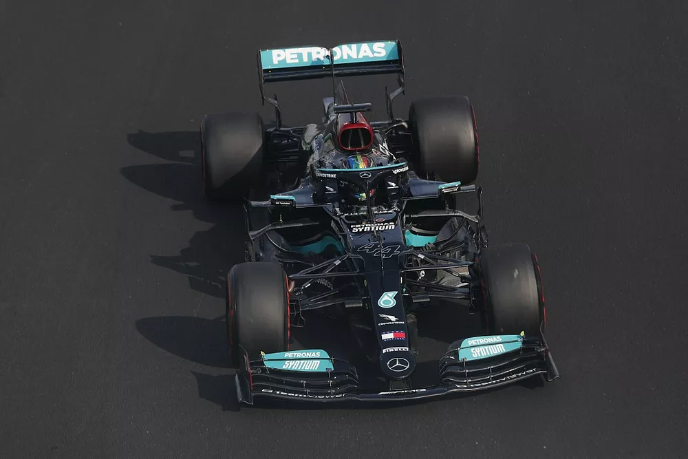 Lewis Hamilton, Mercedes W12