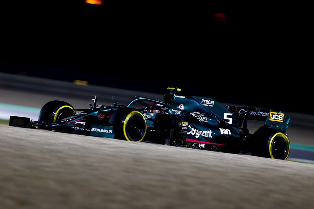 Vettel: "Sıralama turlarında sağlam bir iş çıkarmamız gerekiyor"