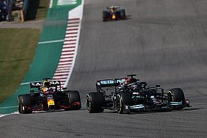 Anthony Hamilton Bantah Lewis dan Verstappen Bermusuhan