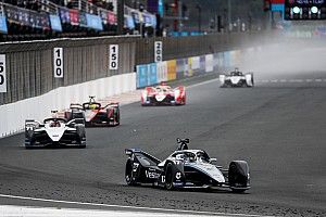 De Vries se lleva un accidentado ePrix de Valencia con increíble final
