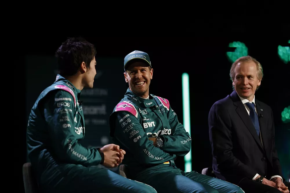 Lance Stroll, Aston Martin, Sebastian Vettel, Aston Martin, and Andrew Green, Technical Director, Aston Martin F1