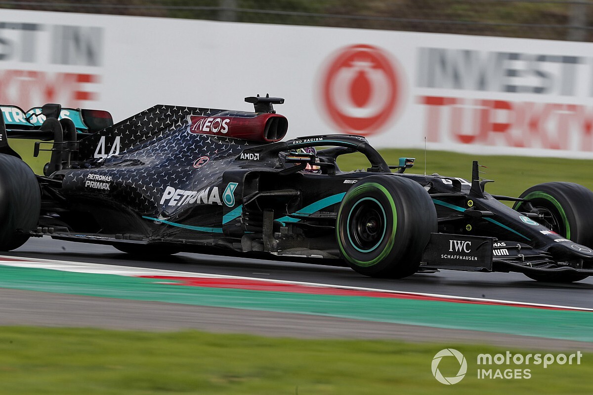 Слухи: Mercedes уже компенсировала 10% потери прижимной силы на 2021 год