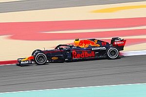 Ricciardo lidera la segunda mañana; Pérez cumple con Red Bull