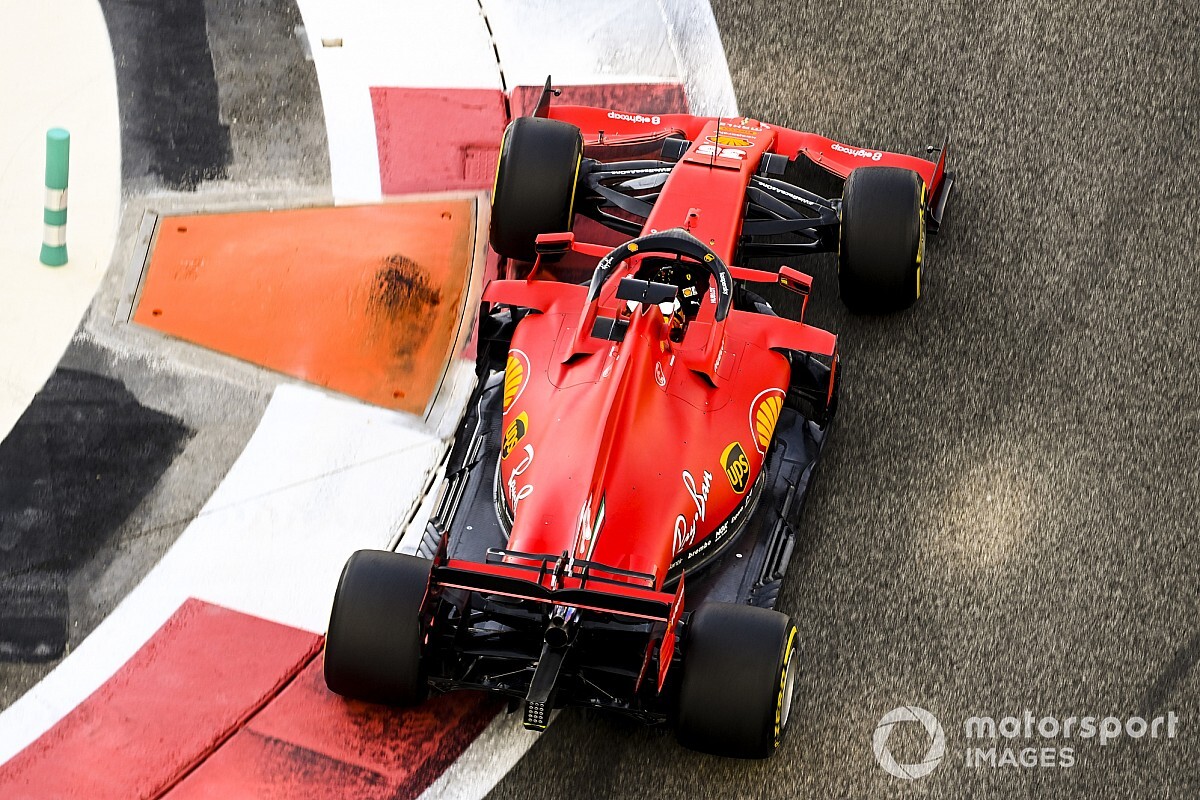 Így fest Sainz a Ferrariban - KÉP