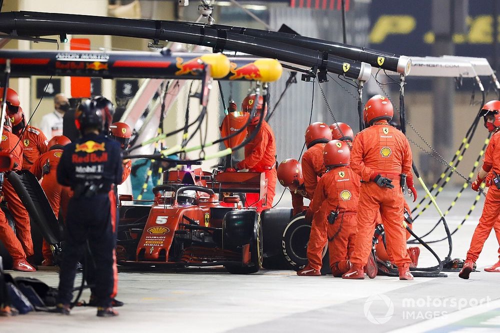 Sebastian Vettel, Ferrari SF1000, in the pits