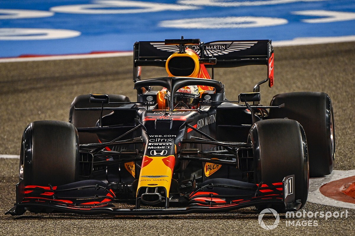 Verstappen: "Positieve vrijdag, maar bandendegradatie erg hoog"