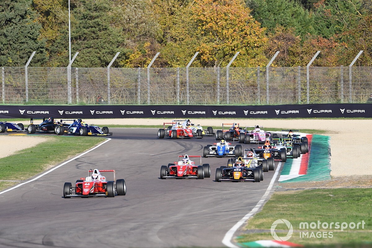 Formula 4: ad Imola il giro di boa della stagione 2021