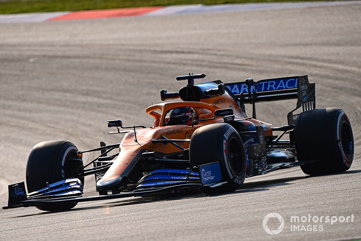 Sainz: "Hayatım boyunca katıldığım en tuhaf cuma günüydü"