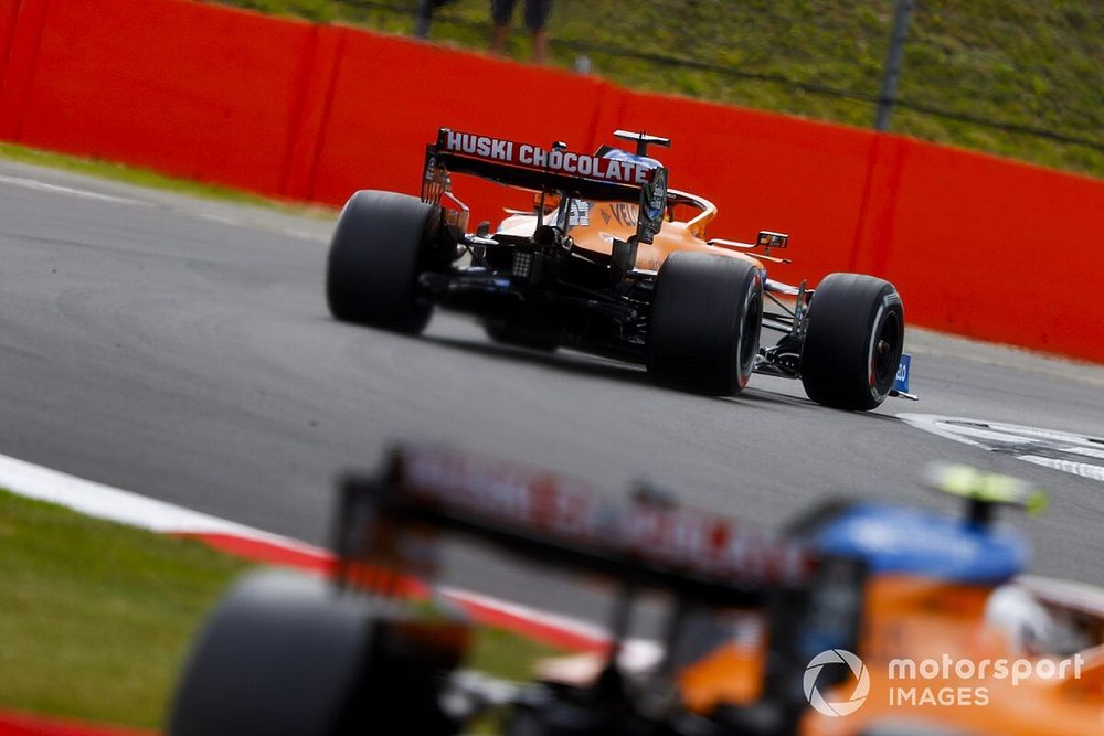 Carlos Sainz Jr., McLaren MCL35, Lando Norris, McLaren MCL35