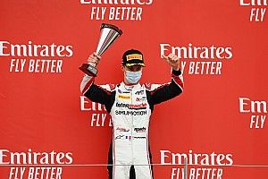 Pourchaire debuteert in Bahrein in Formule 2 met HWA
