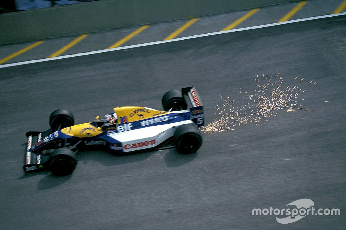 Williams сменит ливрею своих машин