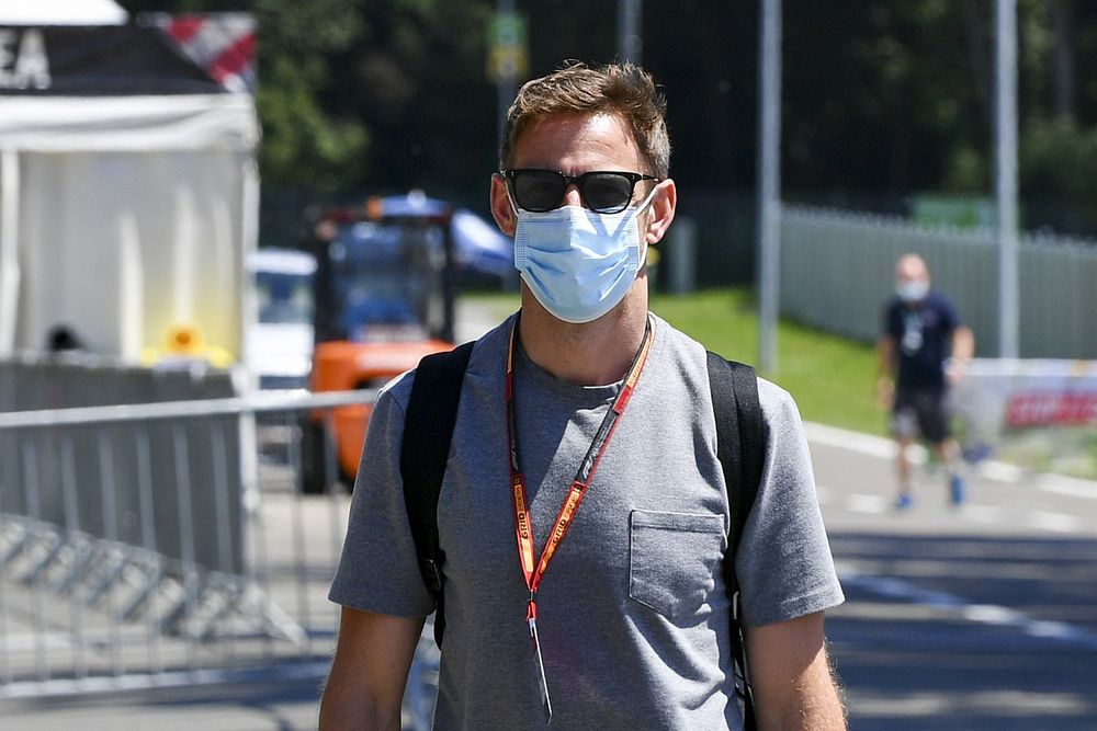 Jenson Button, Sky TV arrives at the track