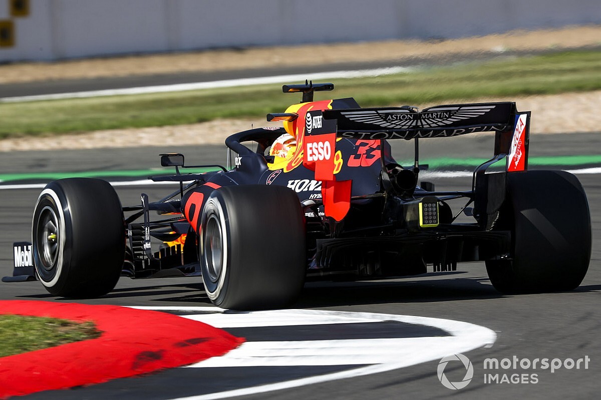 Verstappen voelt progressie: "Auto is beter, updates werken"