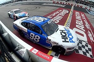 Briscoe fends off Busch for emotional Darlington win